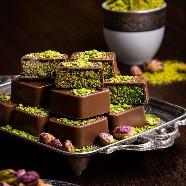 شکلات پسته‌ای